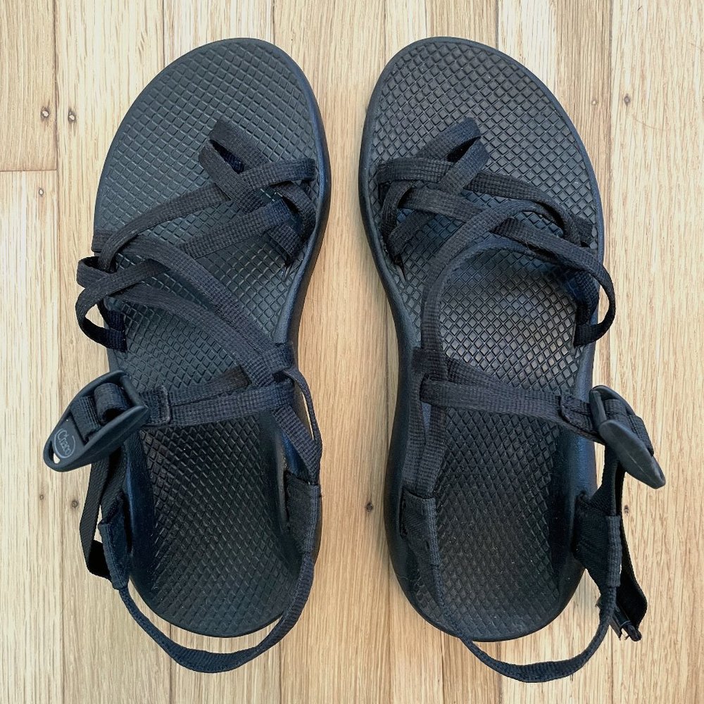 Black Chaco Sandals Womens Size 8